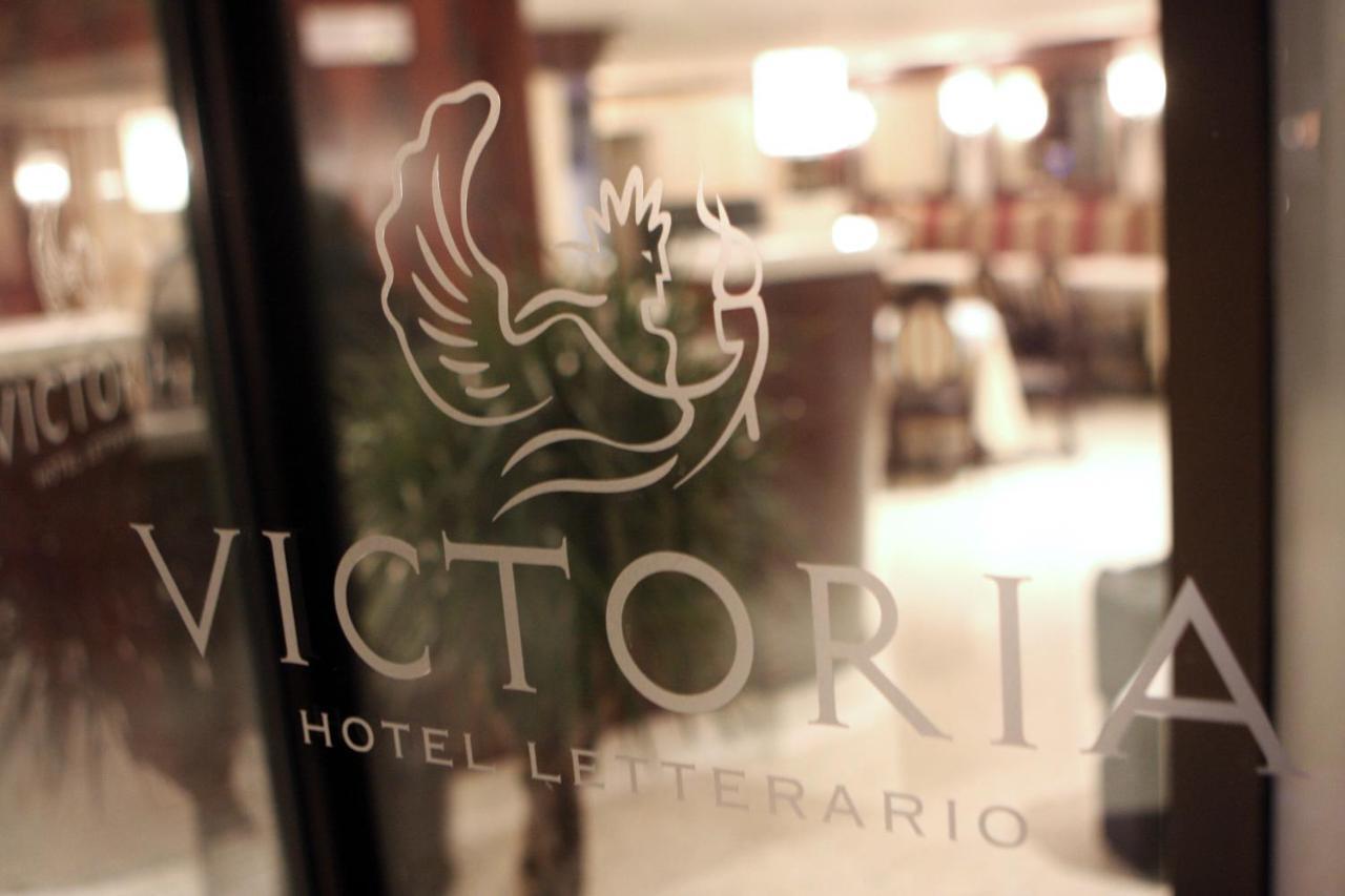 Victoria Hotel Letterario Триест Экстерьер фото